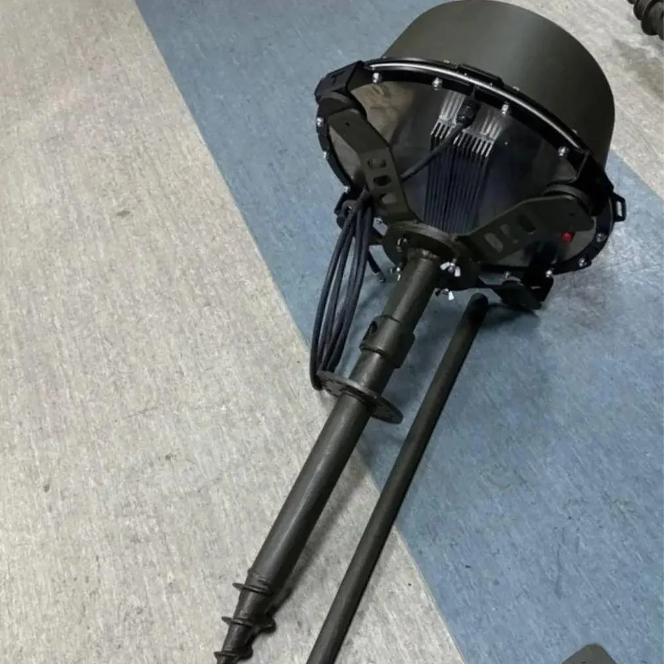 Станция РЭБ «Капюшон», К-8 Станция РЭБ «Капюшон», К-8