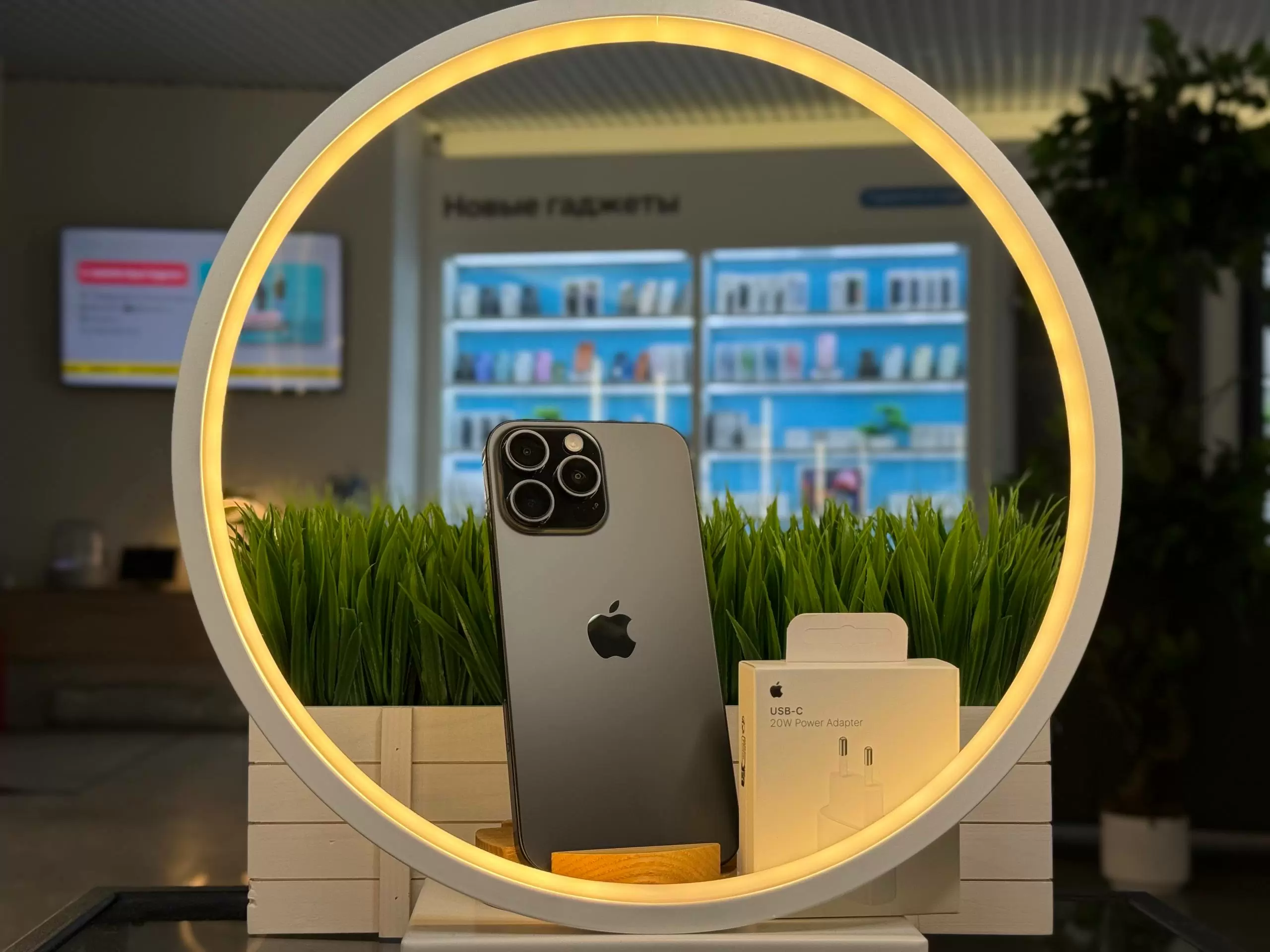 - Смартфон Apple iPhone 16 Pro 2SIM, Черный титан, 256 ГБ / 2481*
