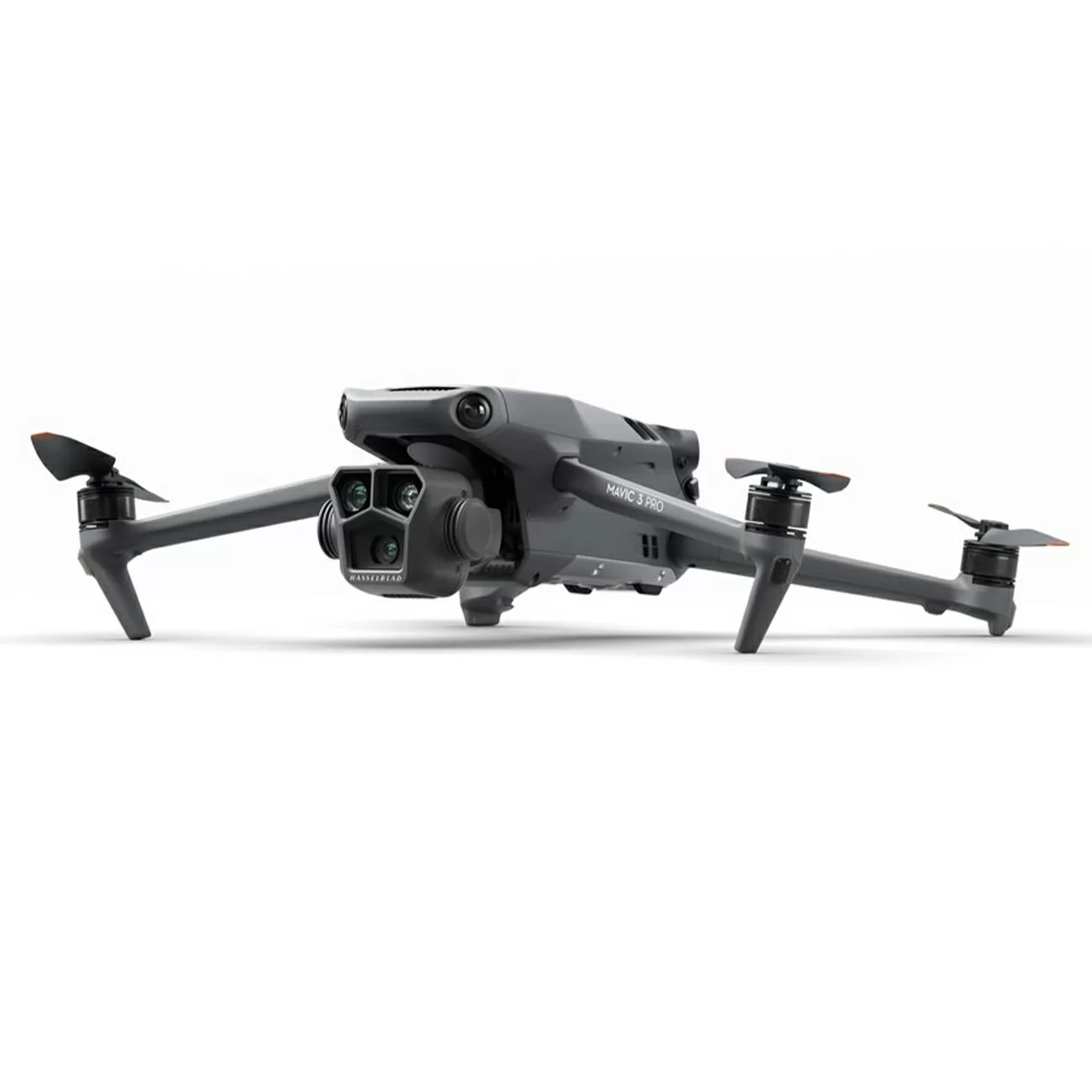Квадрокоптер DJI Mavic 3 Pro, пульт DJI RC Квадрокоптер DJI Mavic 3 Pro, пульт DJI RC