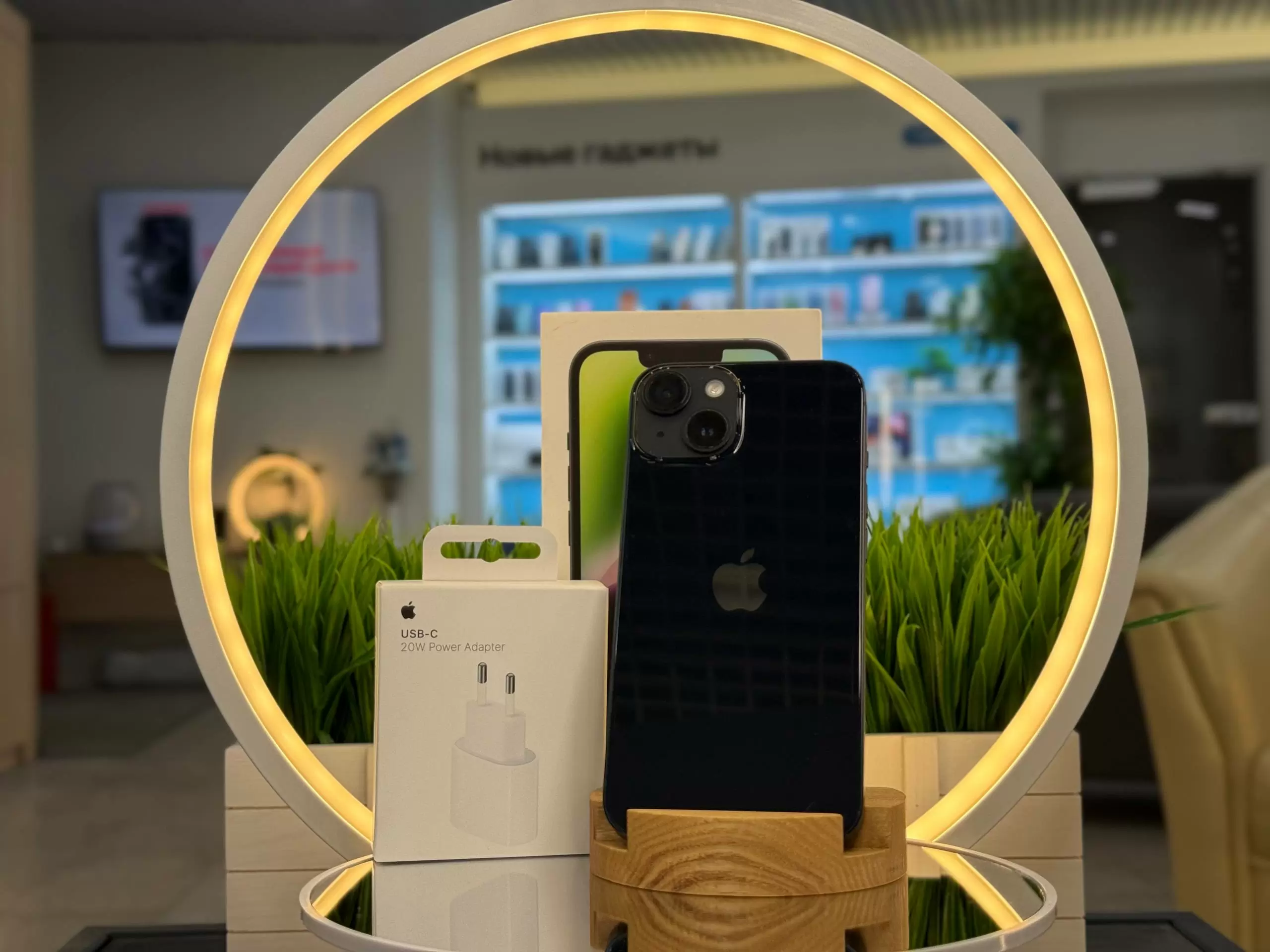 Смартфон Apple iPhone 14 (2 Sim), Тёмная ночь, 128 ГБ / 4515*