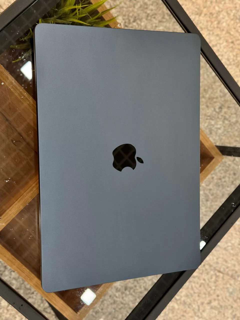 Ноутбук Apple MacBook Air 15 M2 2023, Полуночно Чёрный, 16/256 ГБ / MV2M*