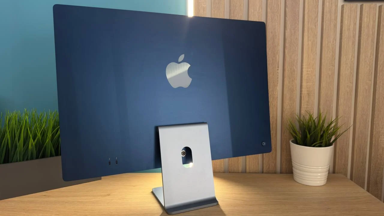 Моноблок Apple iMac 24" 2020, (M1, RAM 16 ГБ, SSD 512tb ГБ) [A3137 | MWV33X] Голубой / 9125F*