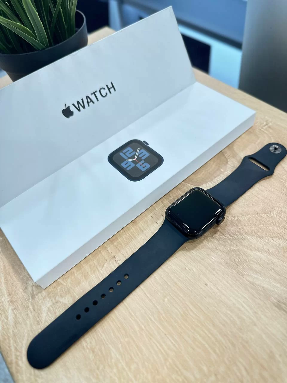 Умные часы Apple Watch SE 2, 40 mm, Полночный / 244MX*