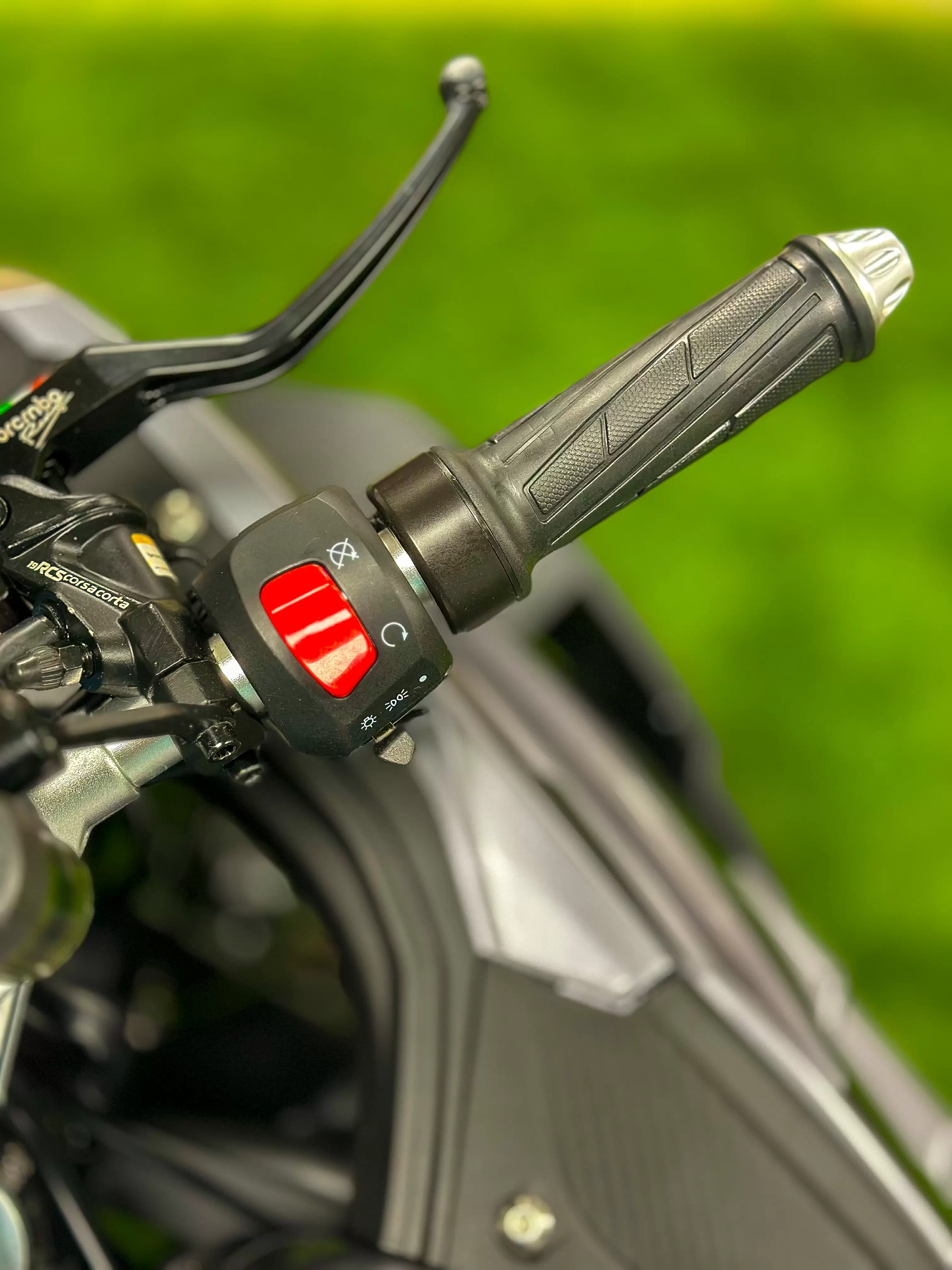 Электромотоцикл Ducati Panigale (серый)