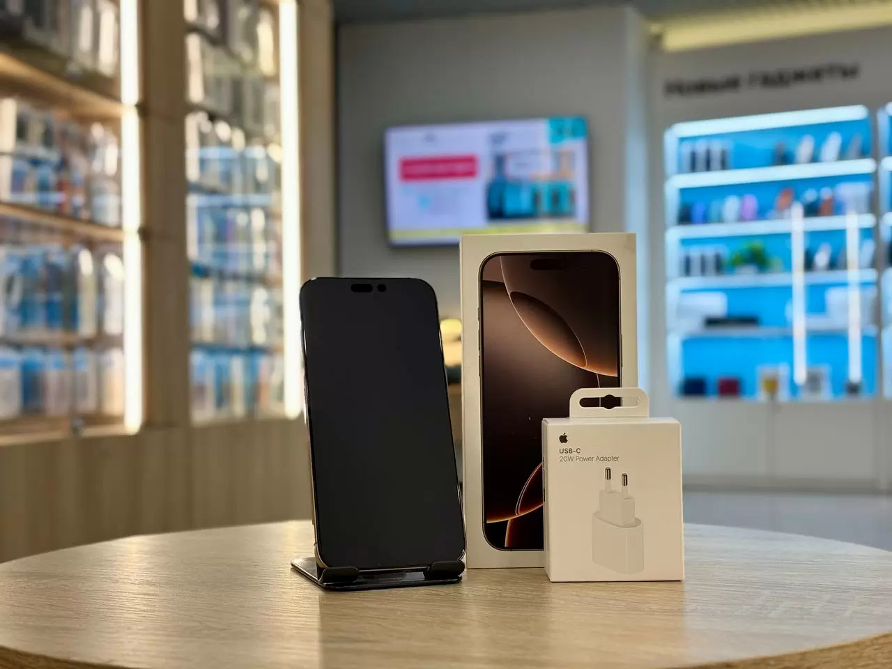 Смартфон Apple iPhone 16 Pro Max, Пустынный титан, 256 ГБ / 8434*