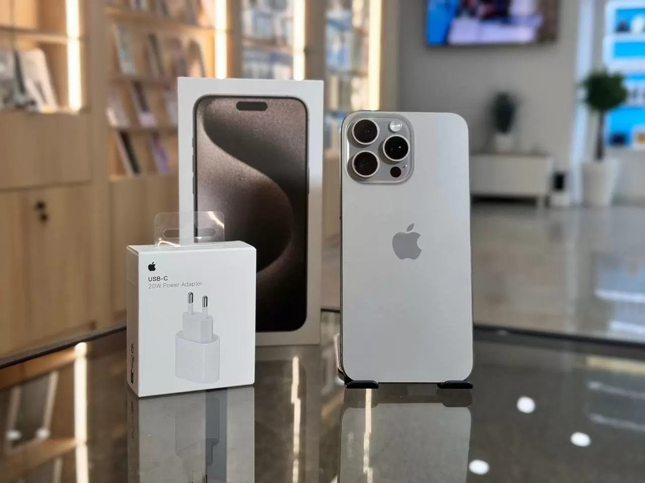 Смартфон Apple iPhone 16 Pro Max, Пустынный титан, 512 ГБ / 7965*