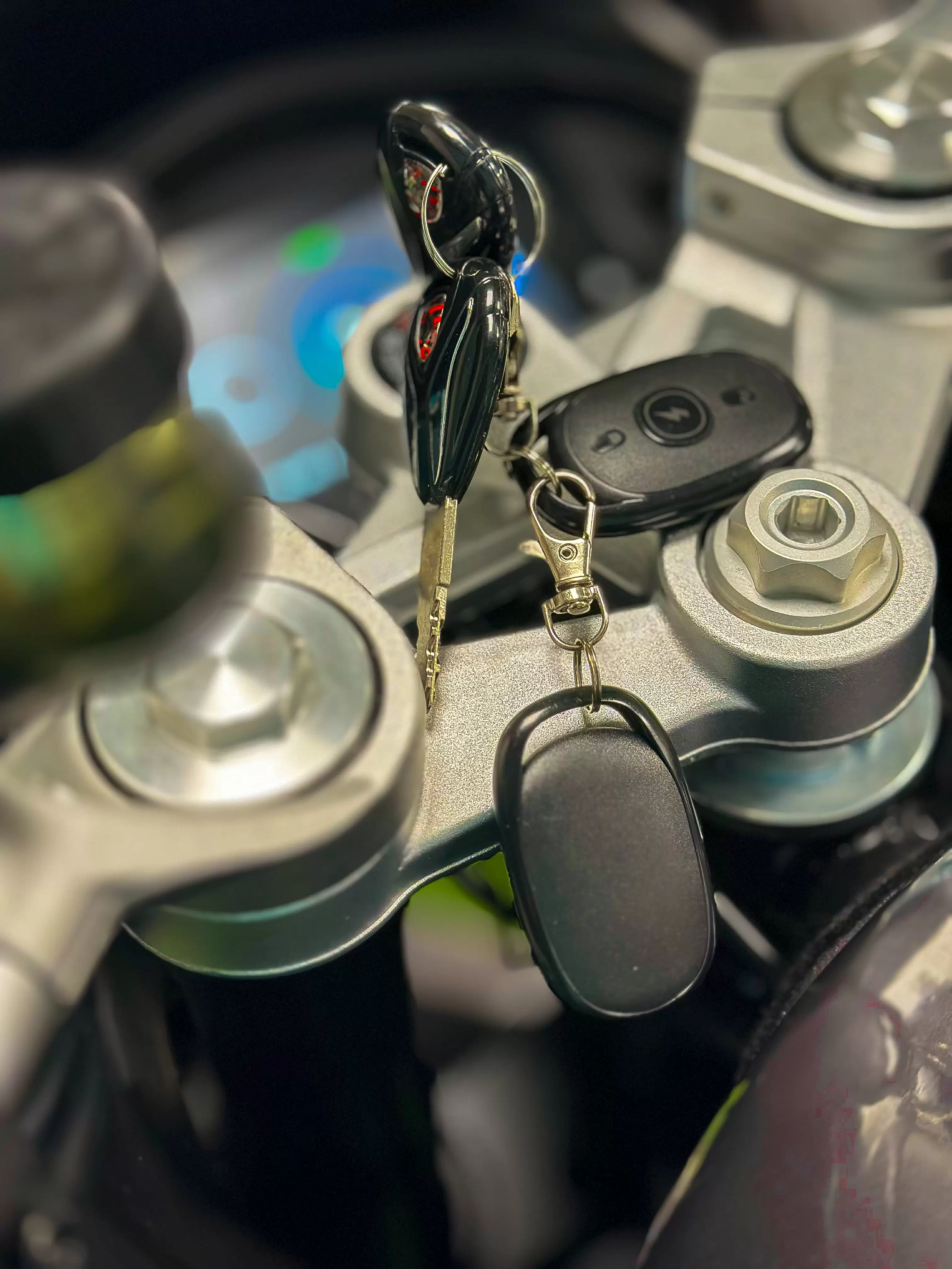 Электромотоцикл Ducati Panigale (серый)