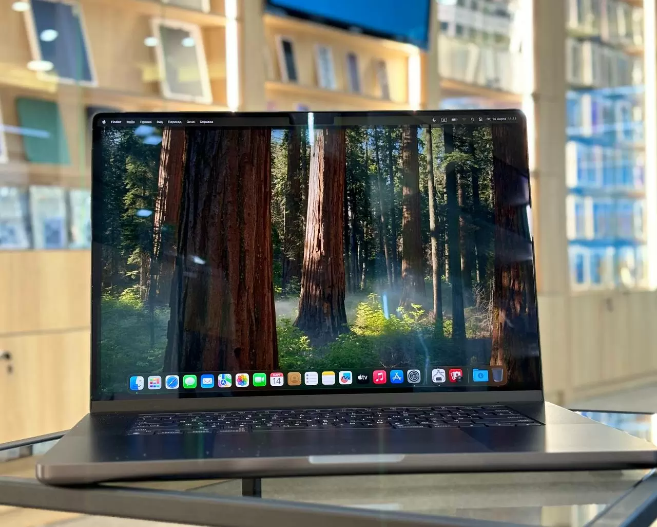 Ноутбук Apple MacBook Pro 16" 2023, (M3 Pro, RAM 18 ГБ, SSD 512 ГБ), Чёрный / 9KWJ* Ноутбук Apple MacBook Pro 16" 2023, (M3 Pro, RAM 18 ГБ, SSD 512 ГБ), Чёрный / 9KWJ*