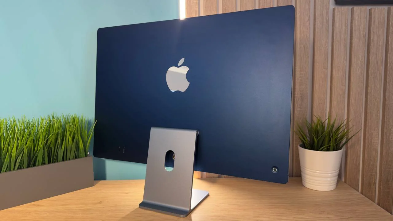Моноблок Apple iMac 24" 2020, (M1, RAM 16 ГБ, SSD 512tb ГБ) [A3137 | MWV33X] Голубой / 9125F*