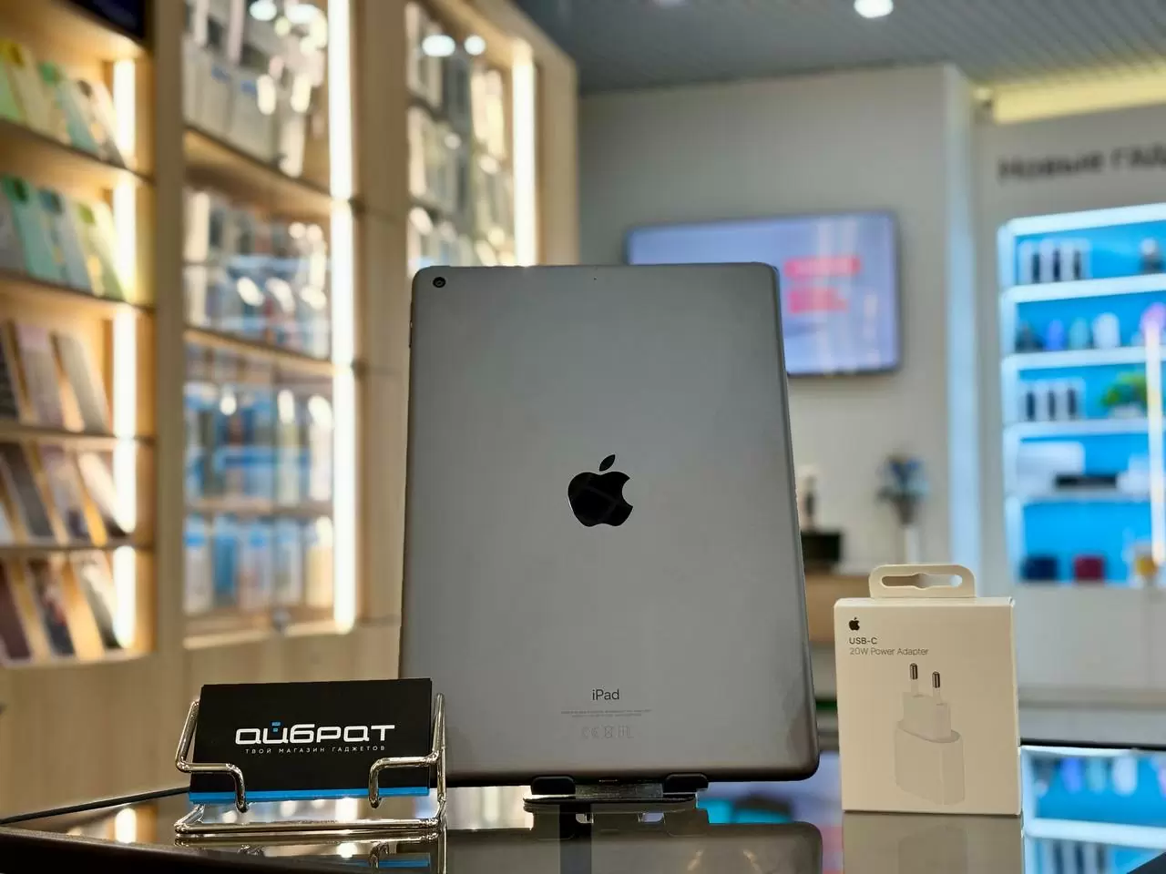 Планшет Apple iPad 9 2021 Wi-Fi 64 ГБ, Серый космос / GX39*