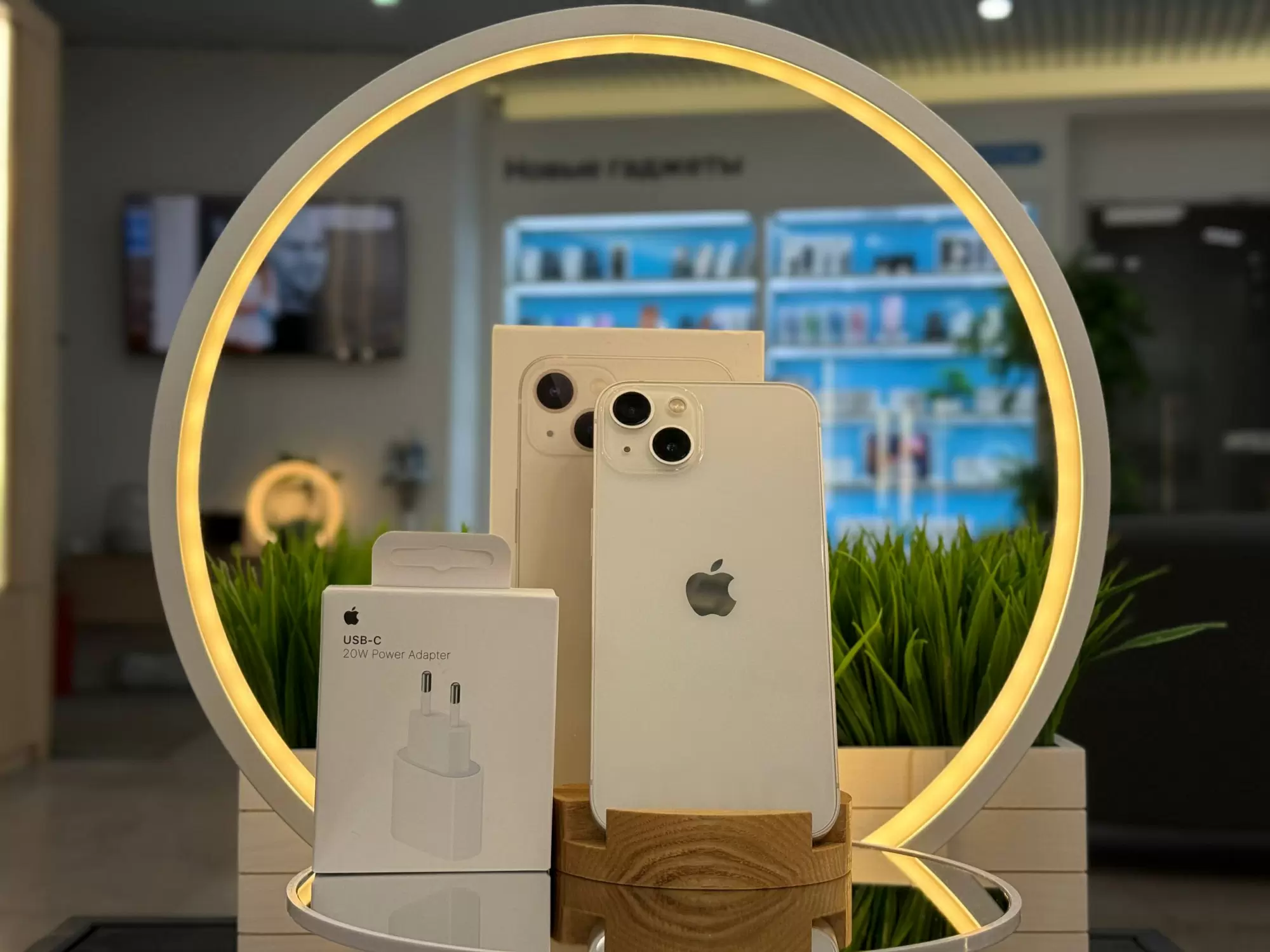 - Смартфон Apple iPhone 13, Розовые, 256 ГБ / 6465 *