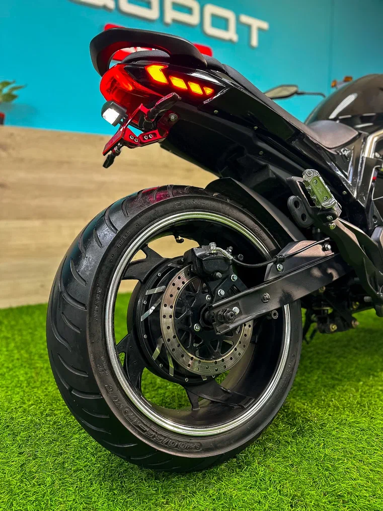 Электромотоцикл Ducati Diavel