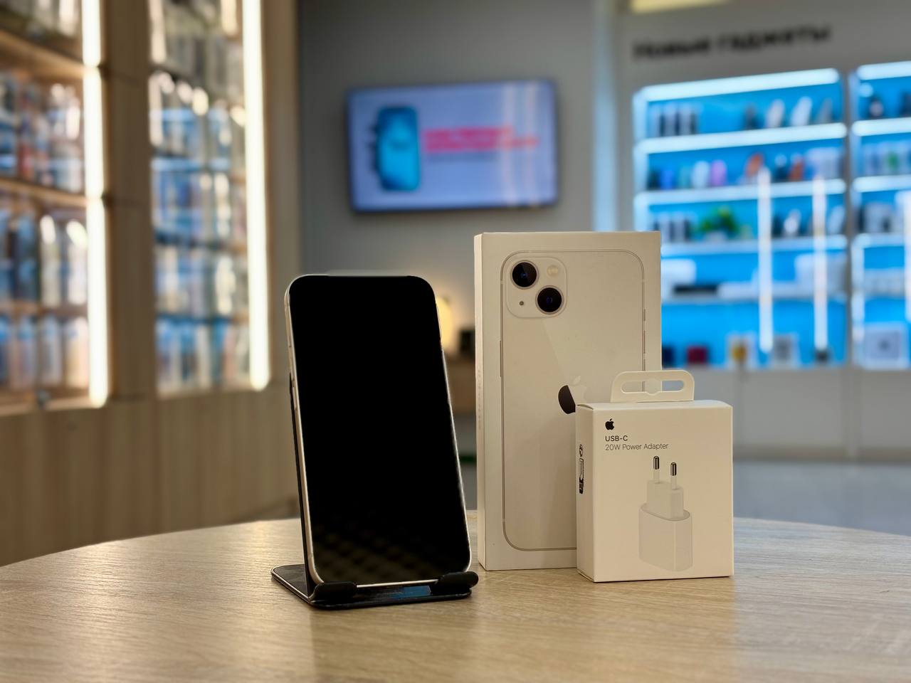 Смартфон Apple iPhone 13, Сияющая звезда, 128 ГБ / 5760*