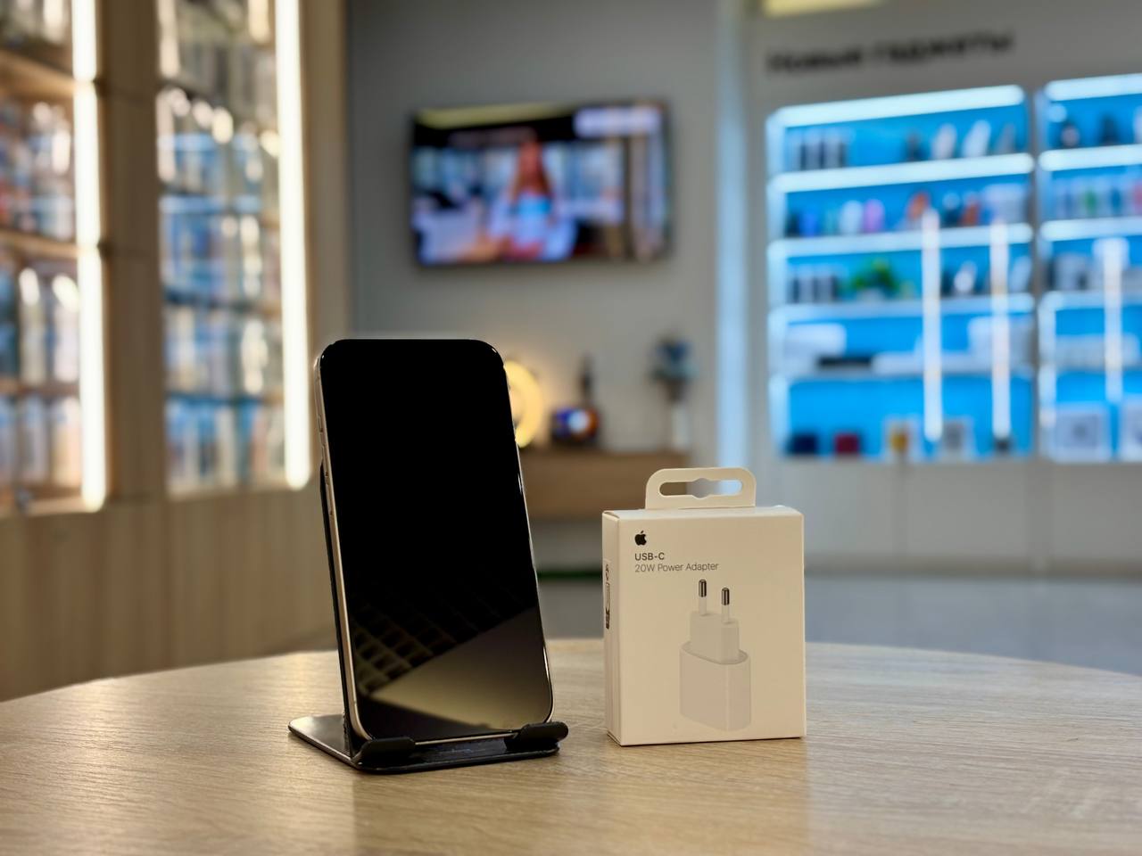 Смартфон Apple iPhone 15 Pro, Белый титан, 128 ГБ / 8523*