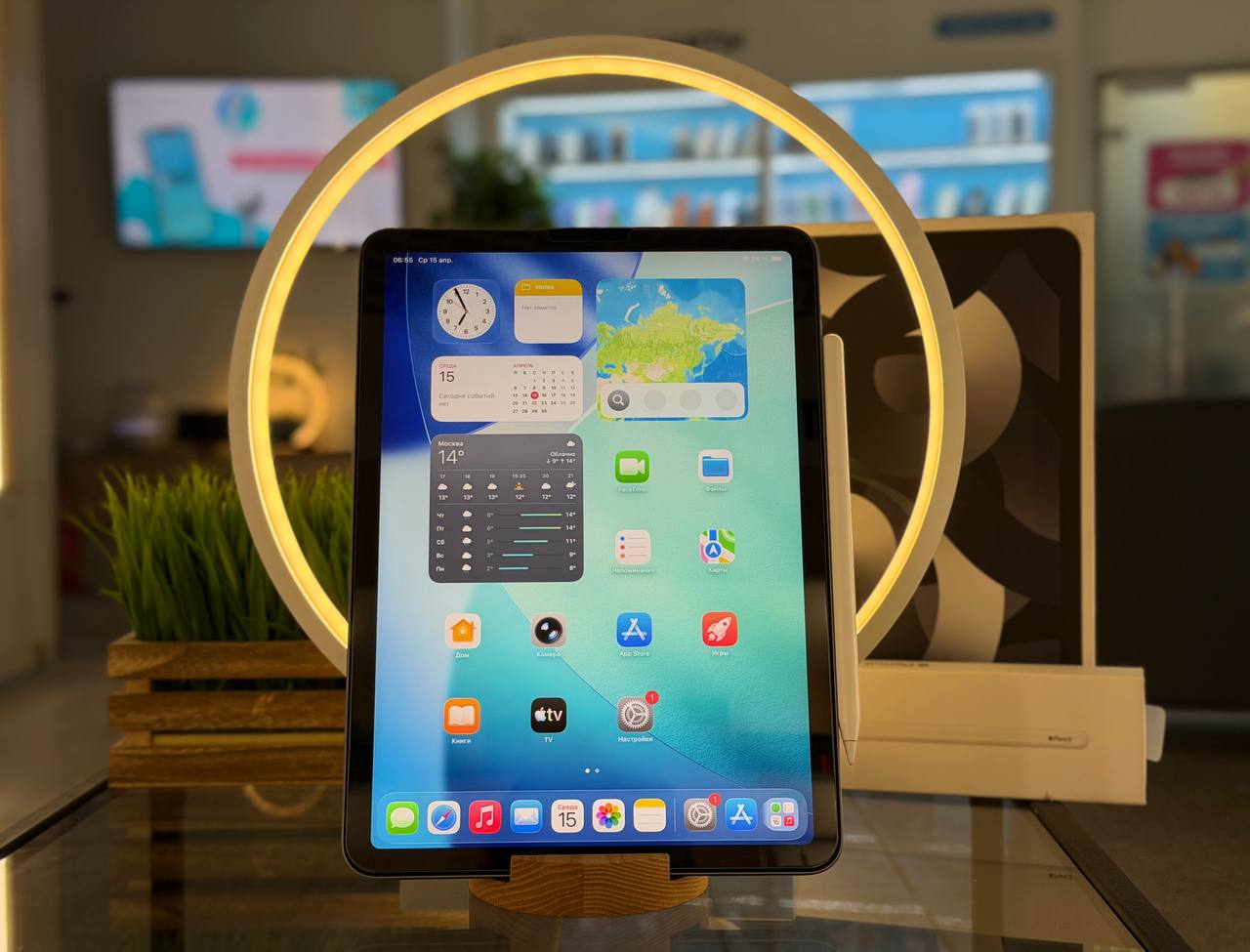 Планшет Apple iPad Air 5, Wi-Fi 2022, (Wi-Fi), Серый Космос, 64 ГБ / CWV5*