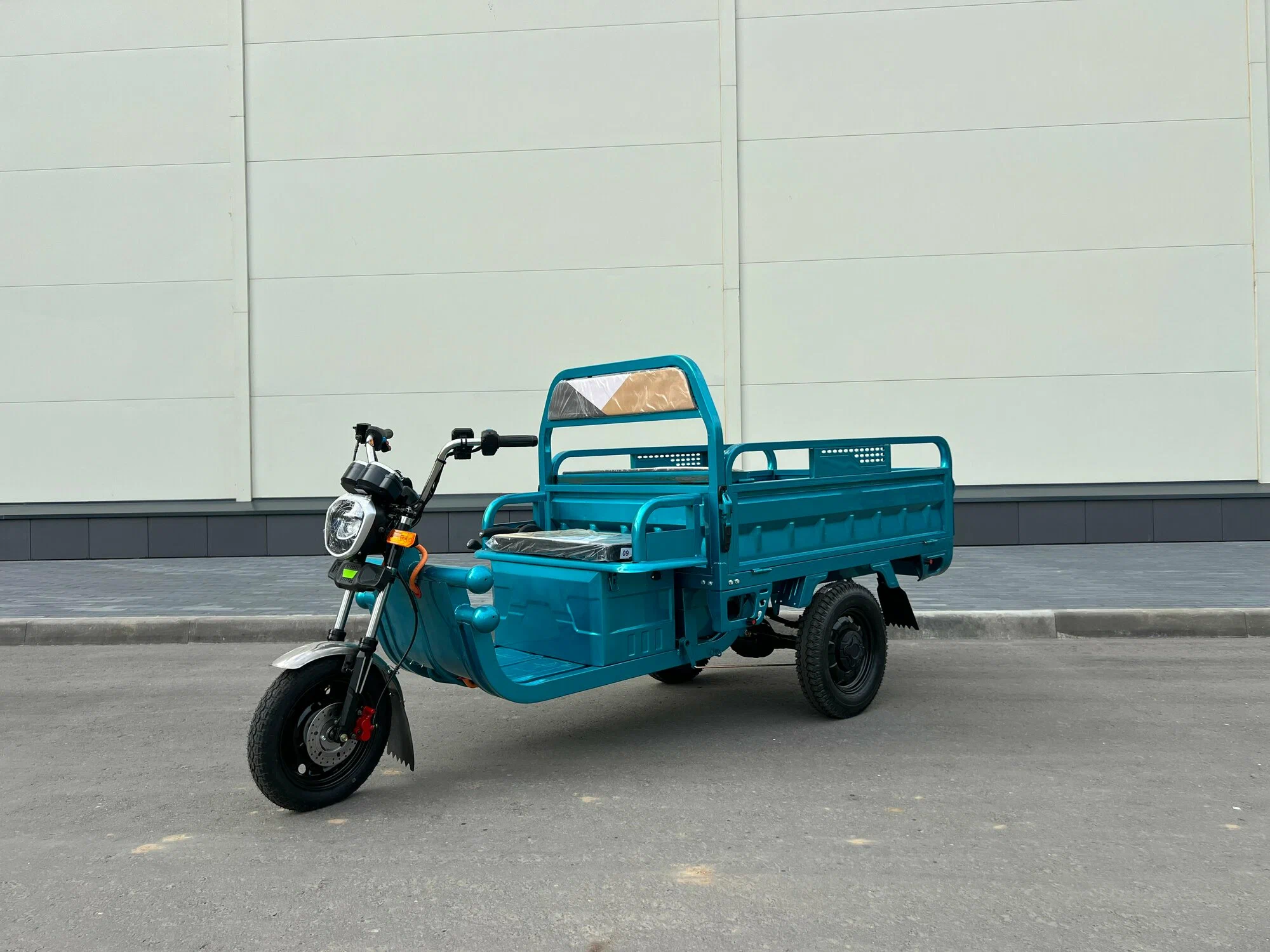 Электроскутер грузовой IKINGI C-06