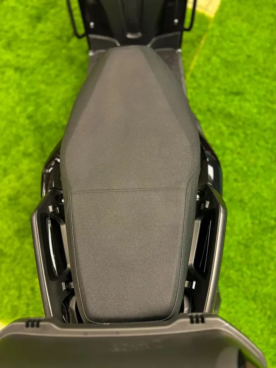 Скутер бензиновый GT Tank 2 Скутер бензиновый GT Tank 2