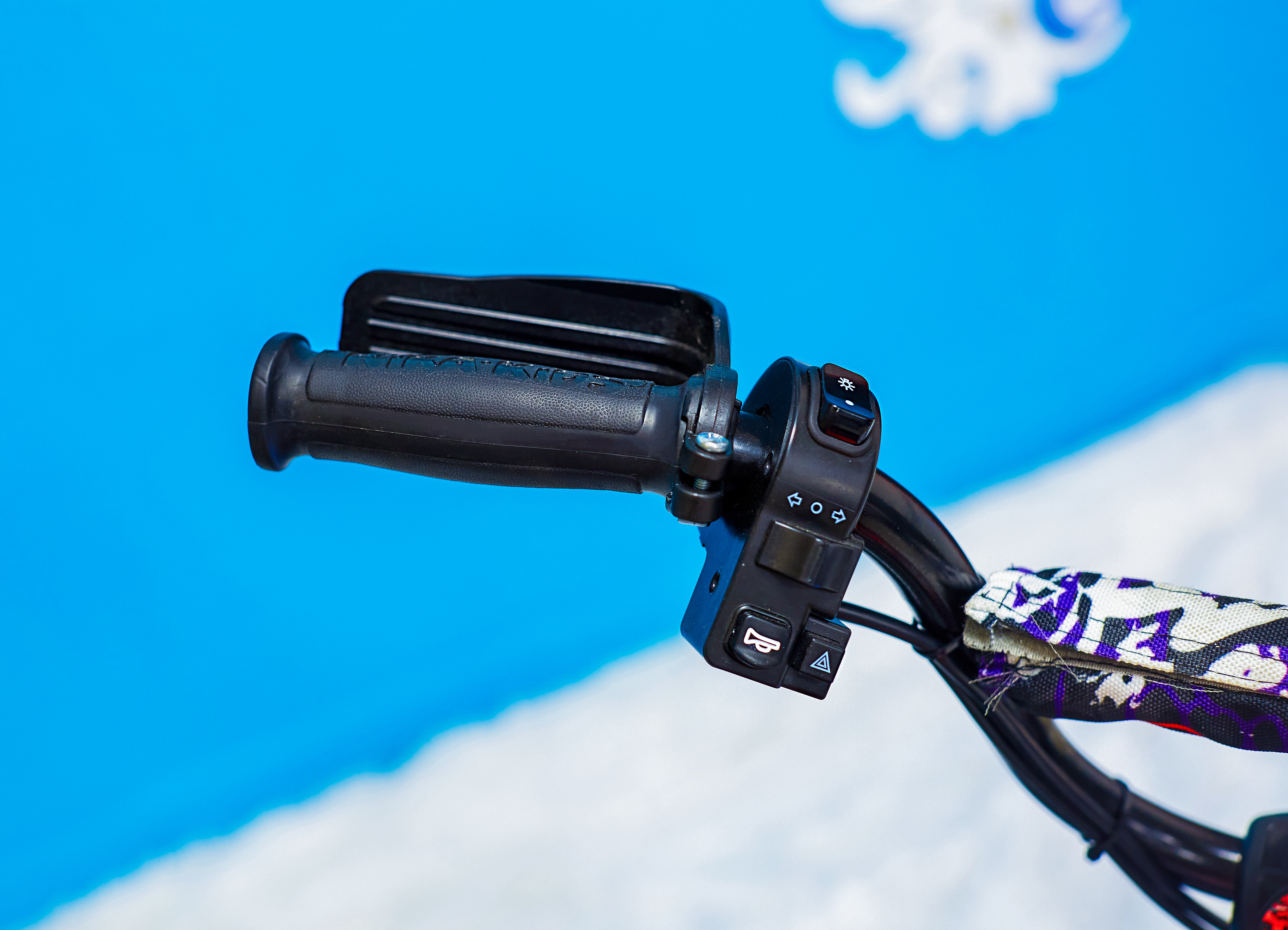 Снегокат электрический iBrat S2, Красно-желтый