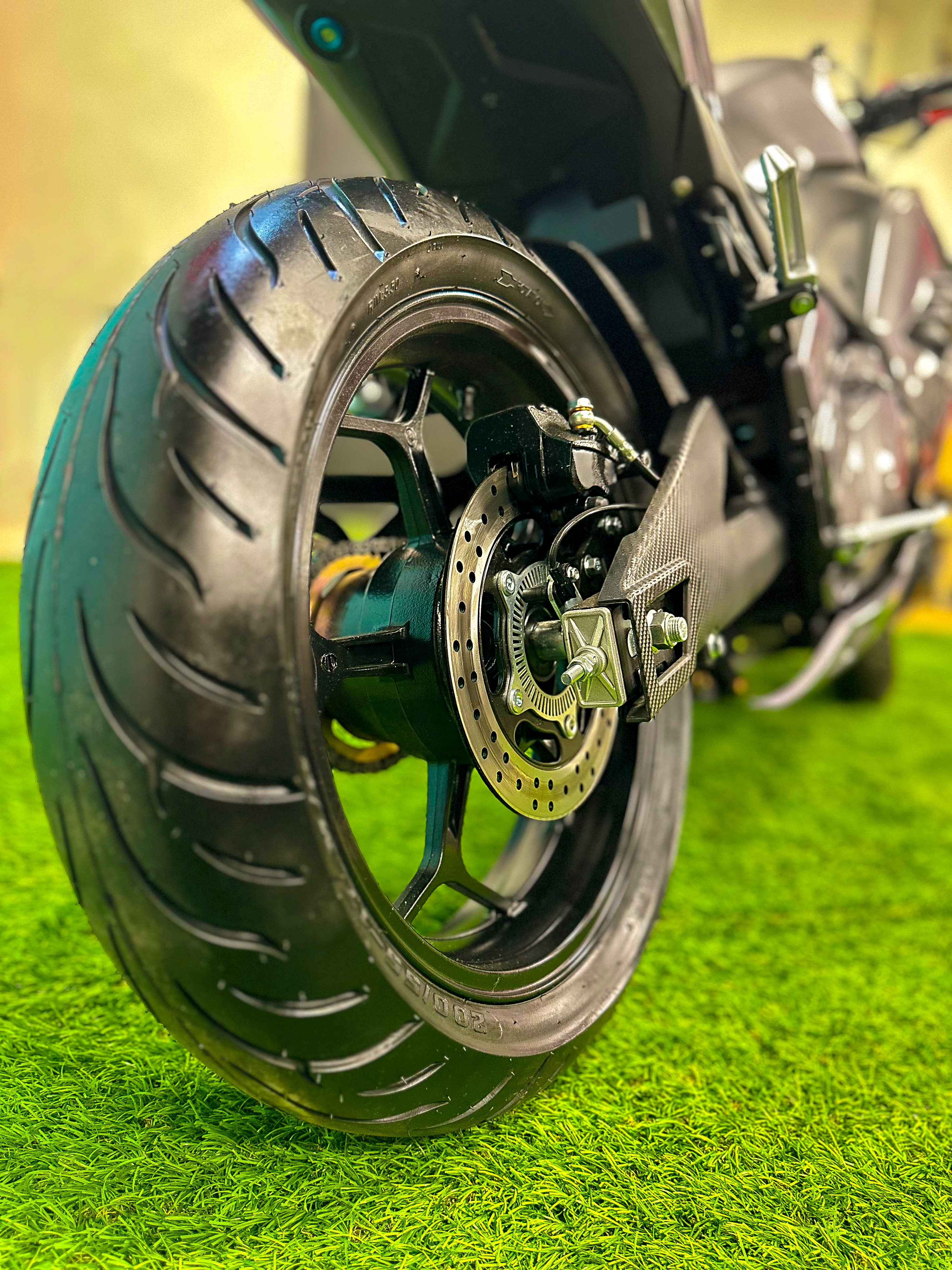 Электромотоцикл Ducati Panigale (серый) 2025 Электромотоцикл Ducati Panigale (серый) 2025