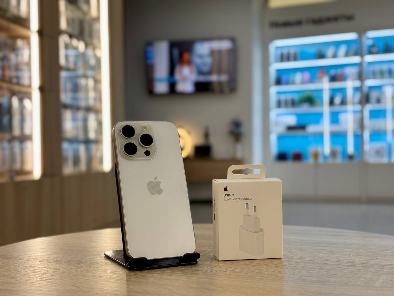 Смартфон Apple iPhone 15 Pro, Белый титан, 128 ГБ / 8523*