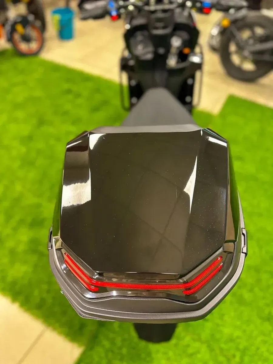 Скутер бензиновый GT Tank 2 Скутер бензиновый GT Tank 2