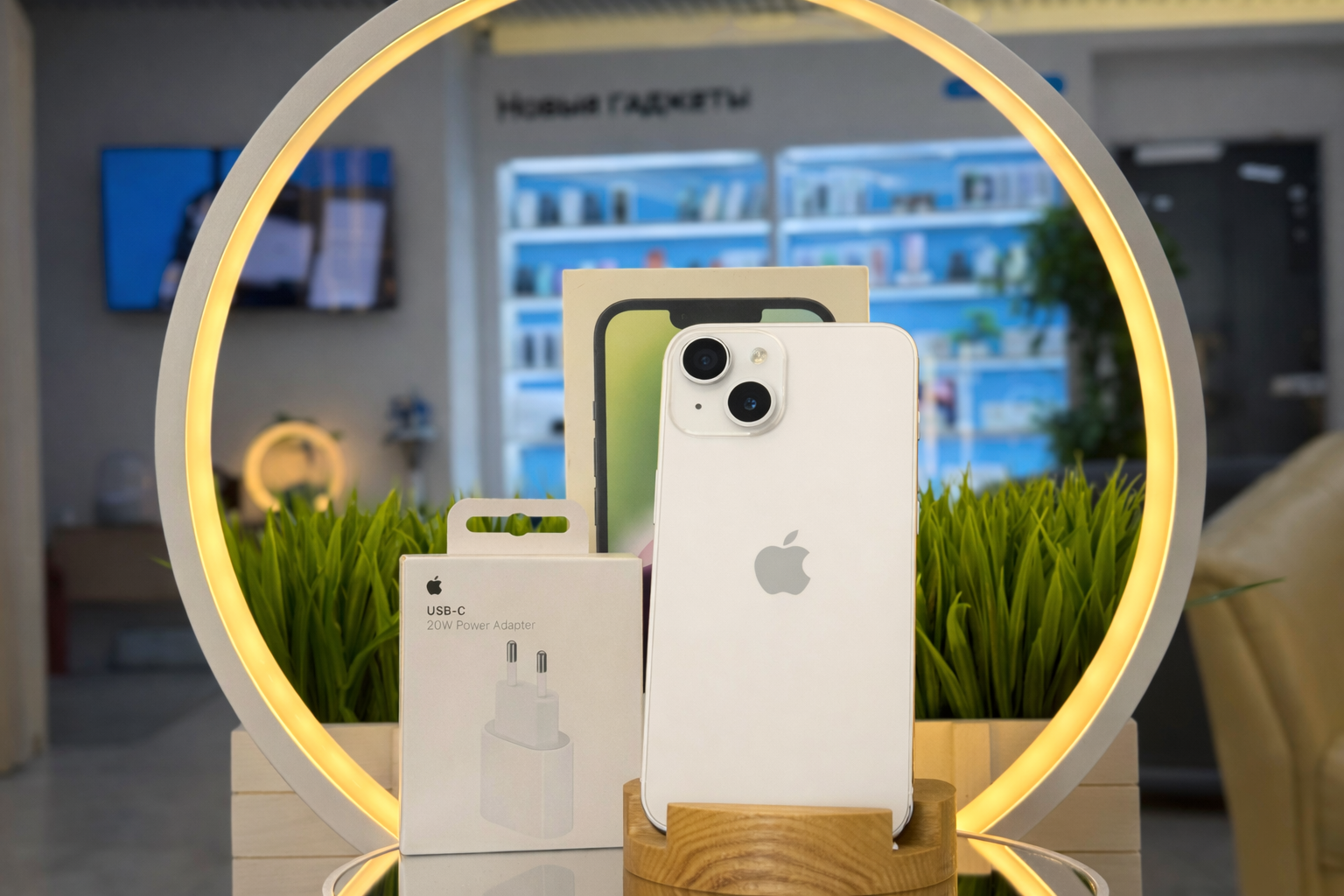 - Смартфон Apple iPhone 14, Сияющая звезда, 128 ГБ / 6654*