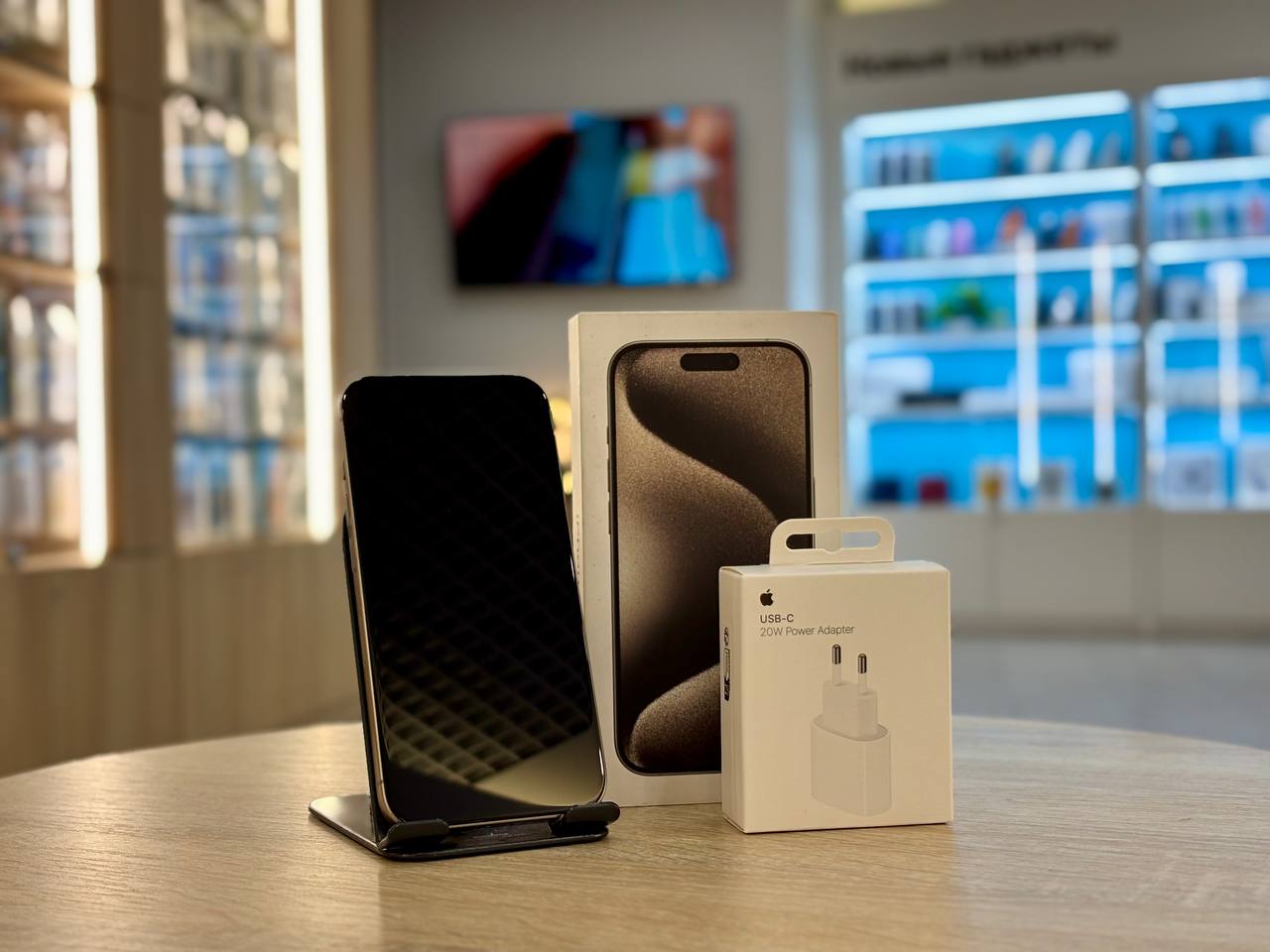 - Смартфон Apple iPhone 15 Pro, Натуральный титан, 128 ГБ / 0441*