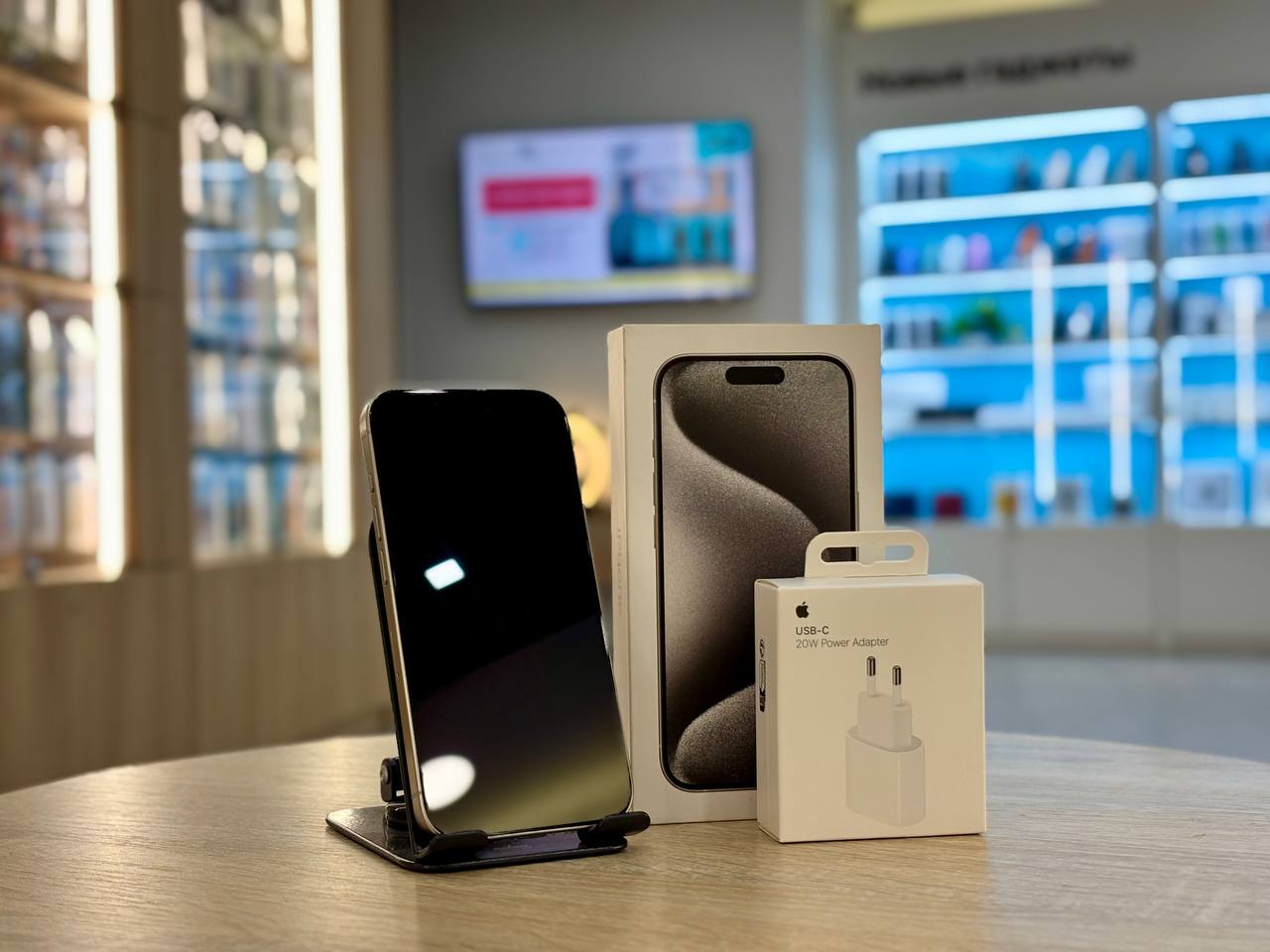 Смартфон Apple iPhone 15 Pro, Белый титан, 256 ГБ / 2476*