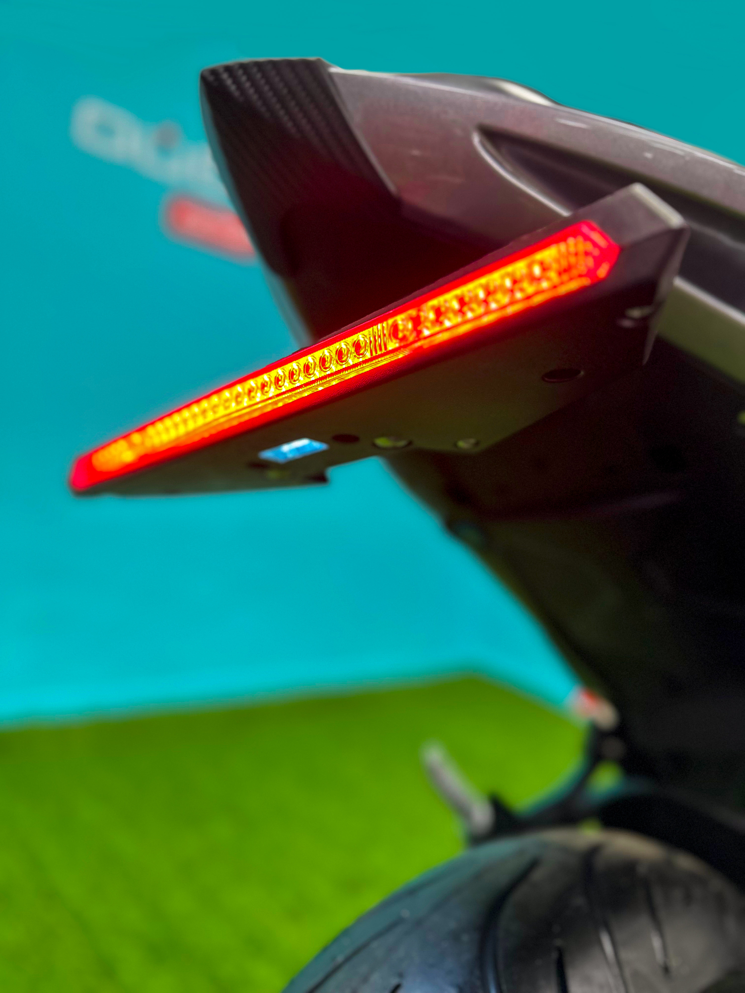 Электромотоцикл Ducati Panigale (серый)